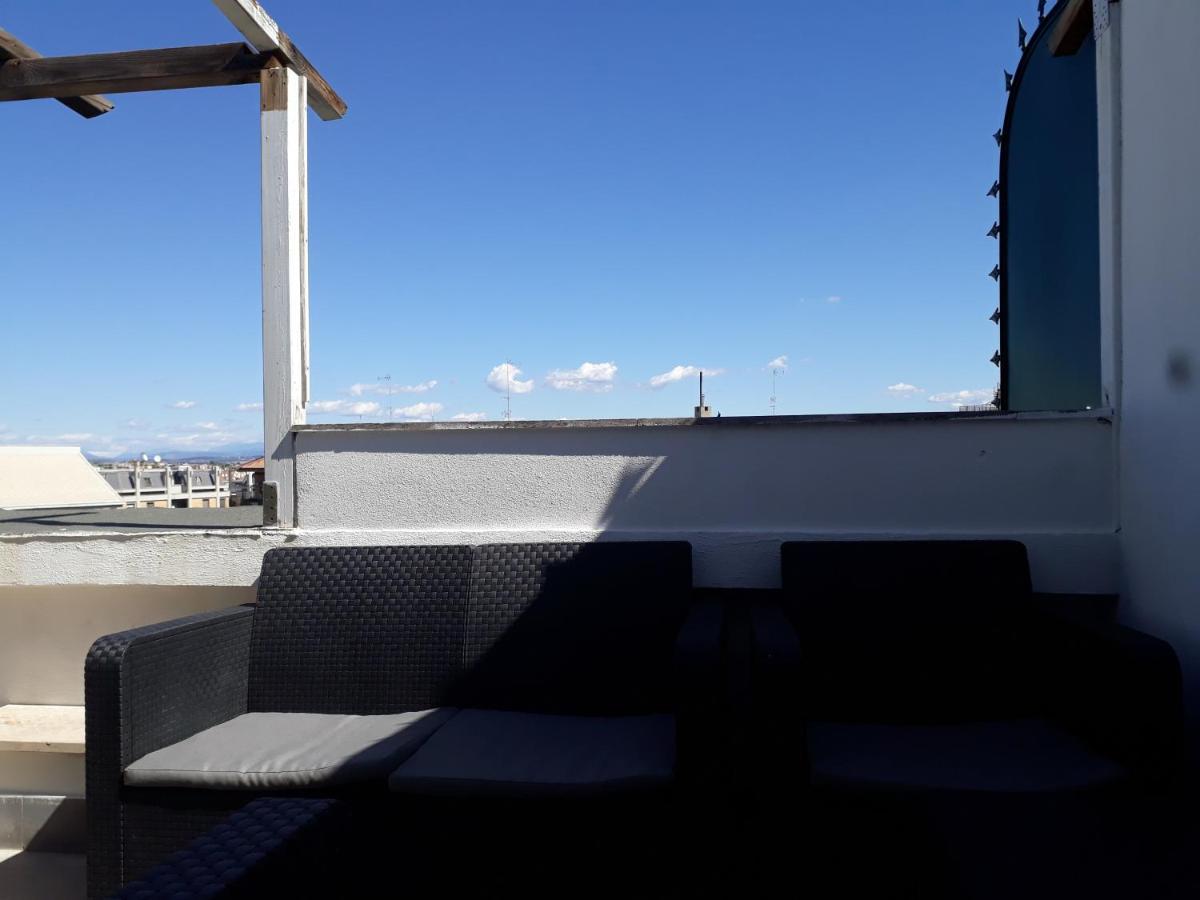La Terrazza Hotel Рим Екстериор снимка